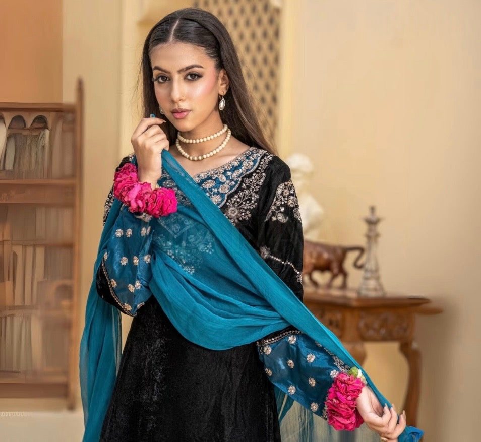 BBV1-06 Black and Teal