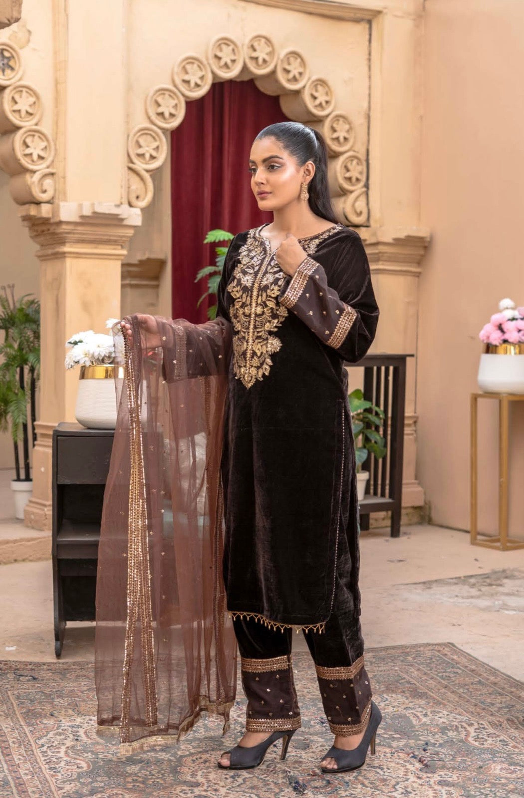 RPV1-04 Brown Velvet Rangz