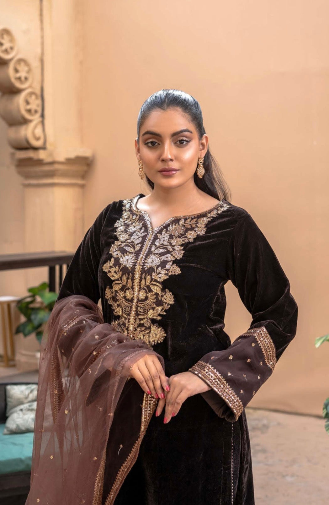 RPV1-04 Brown Velvet Rangz